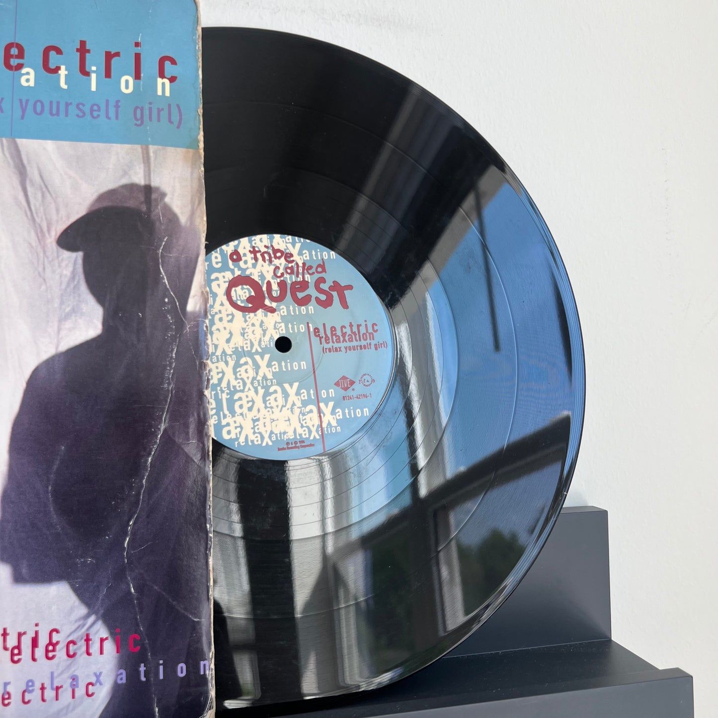 Tribe Called Quest - Electric Relaxation (Single)