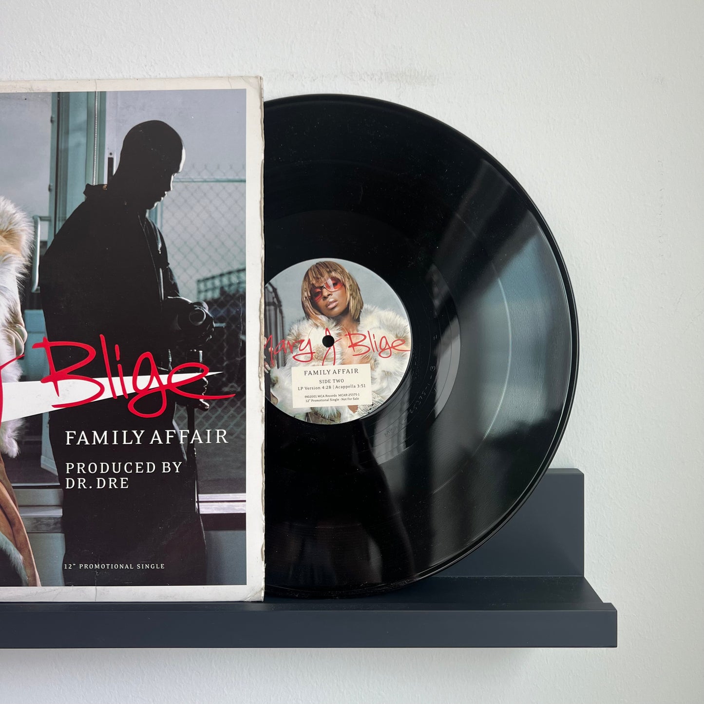 Mary J Blige - Family Affair (Single)