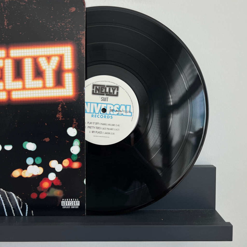 Nelly - Suit