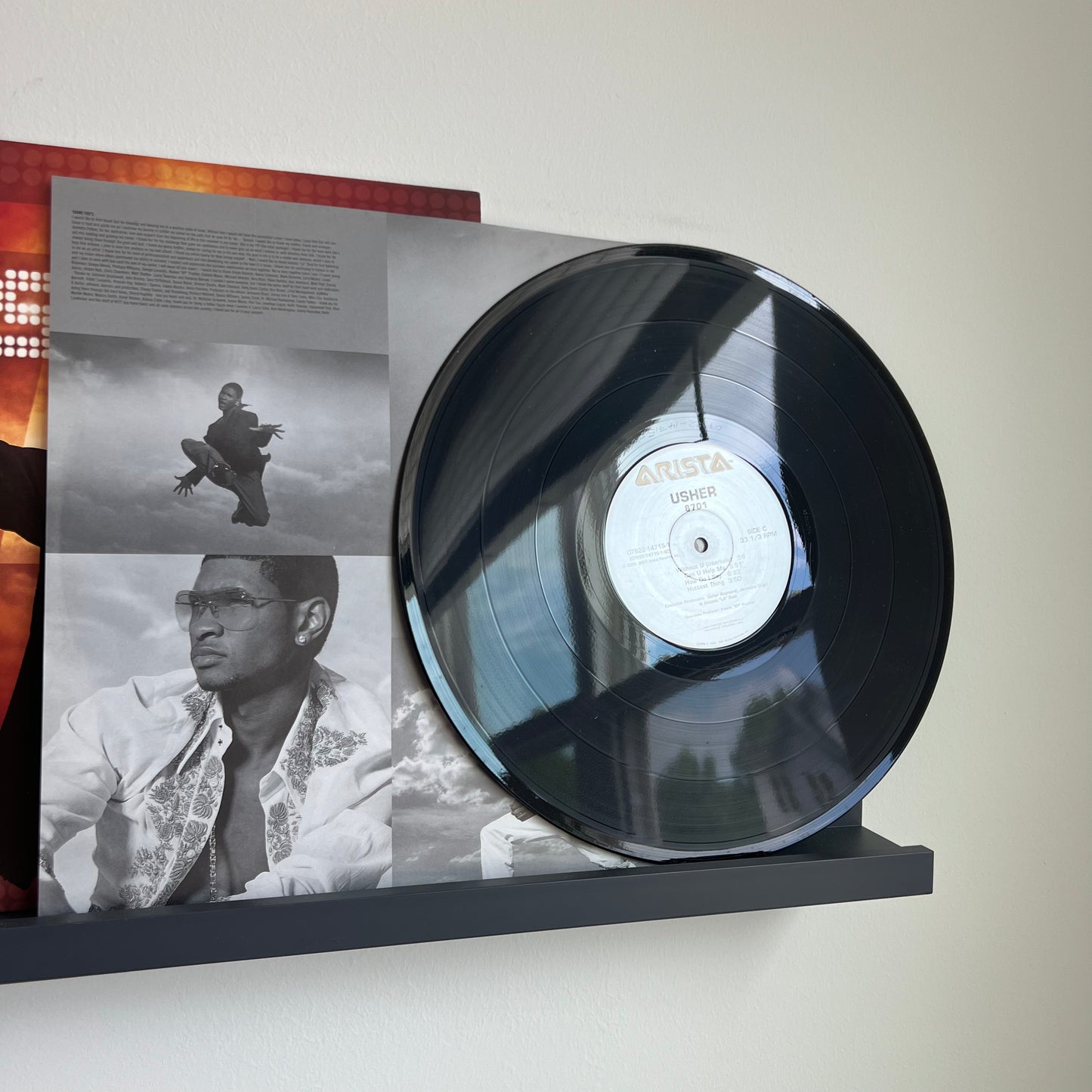 Usher - 8701